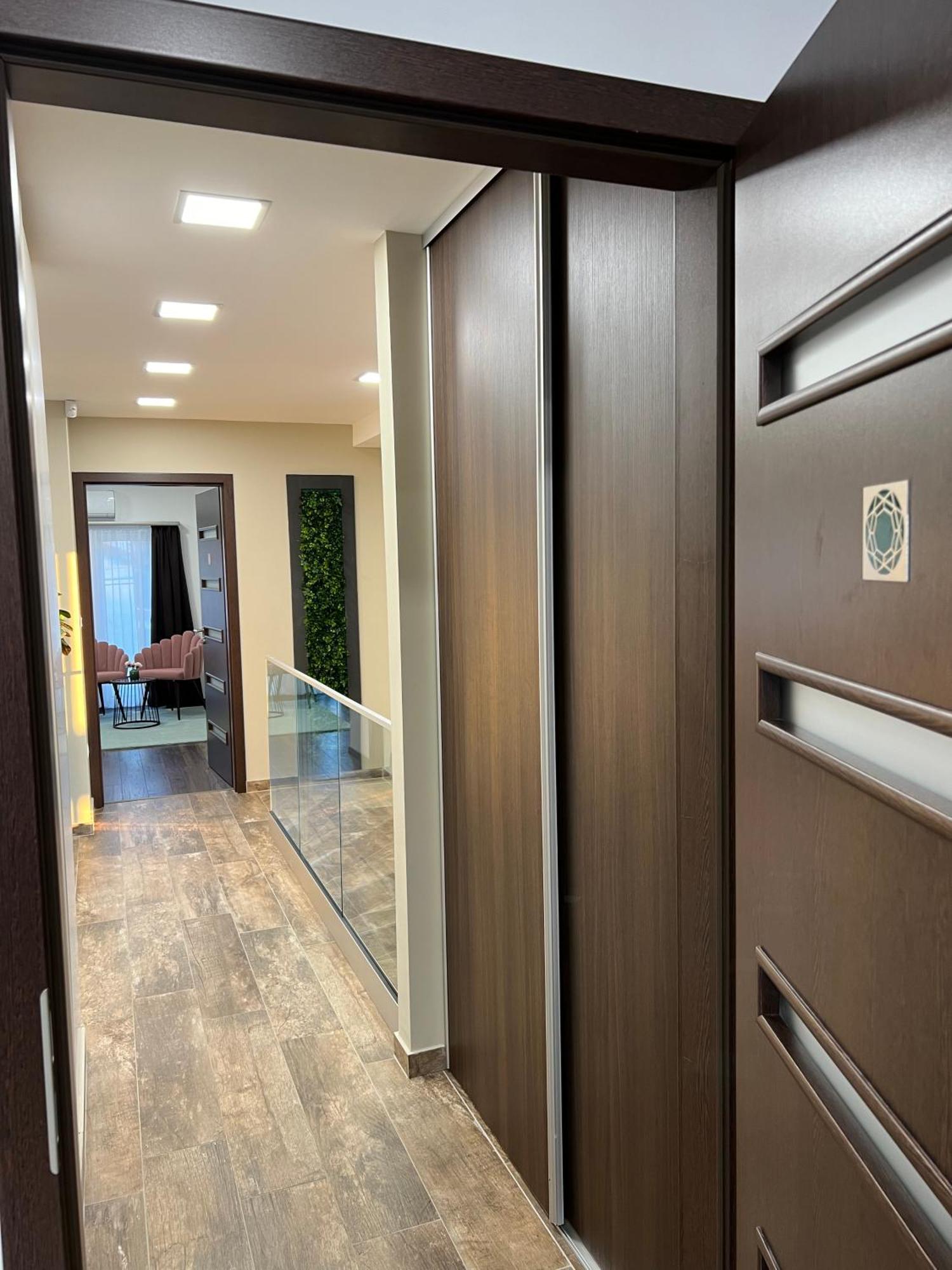 Apartament True Gem At The Airport By Newave *